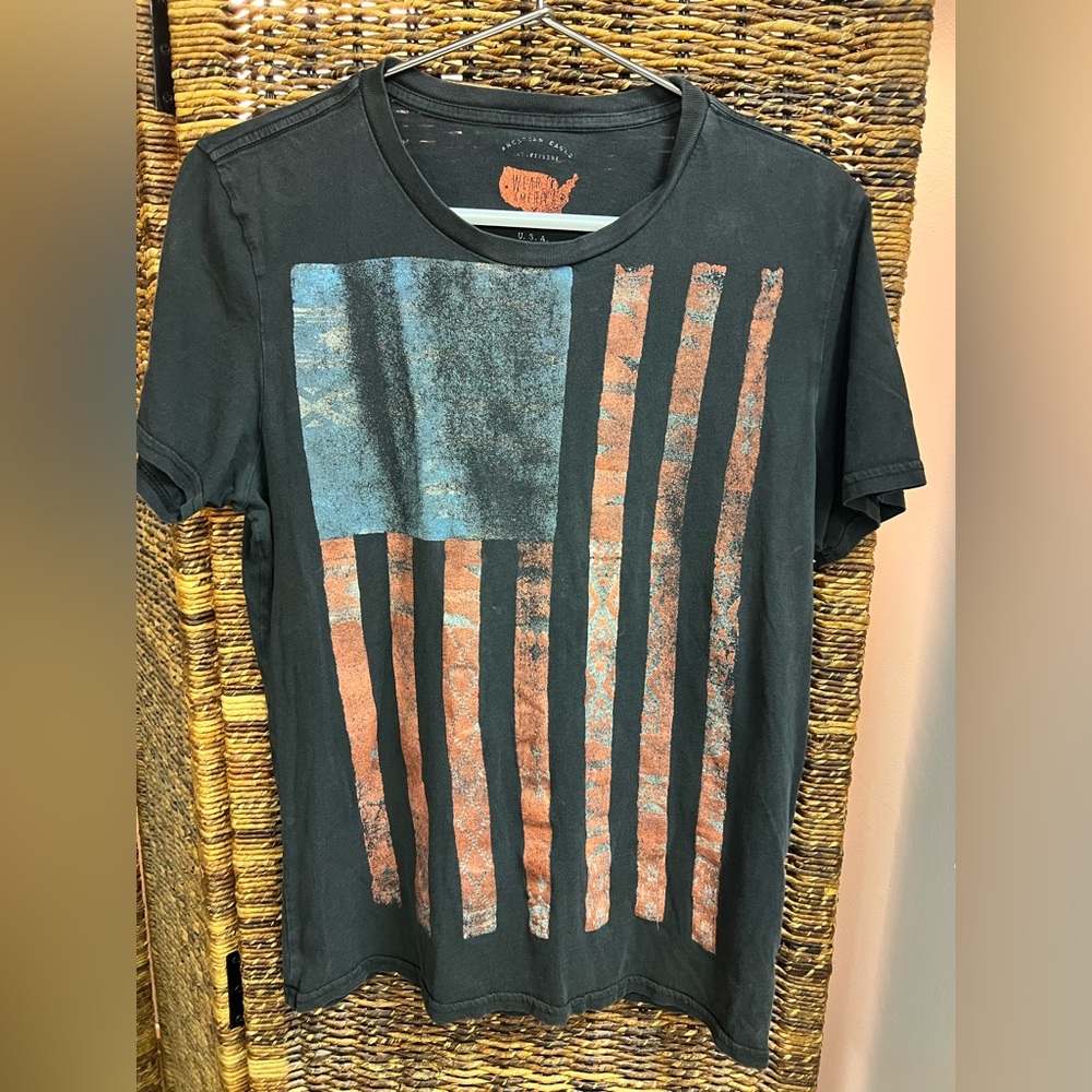 American Eagle-Wear‎ America, Size: Small, Made in the USA, American Flag